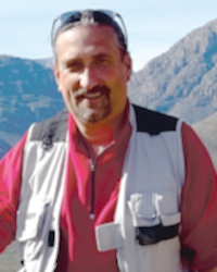 Dr. Piotr Krzywiec